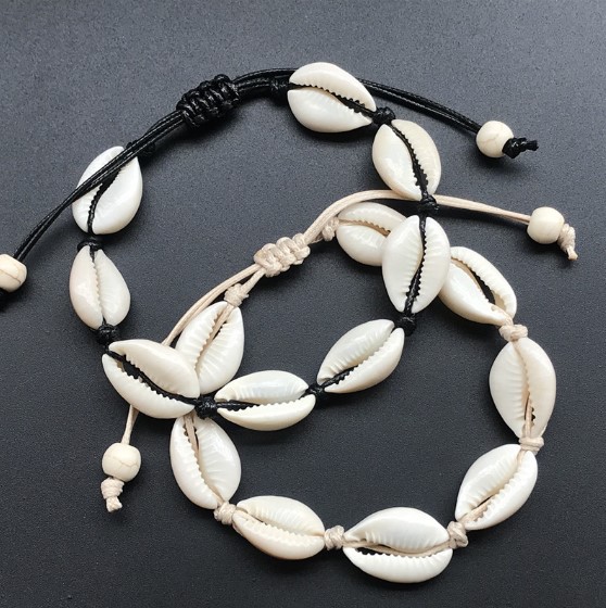 shell bracelet